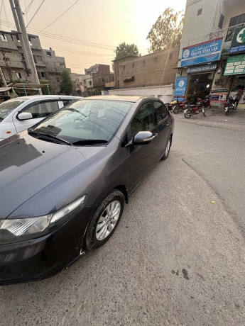 honda-city-aspire-2014-big-0