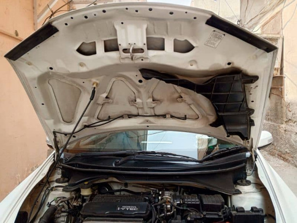 honda-city-aspire-2016-15-automatic-white-color-original-condition-big-4