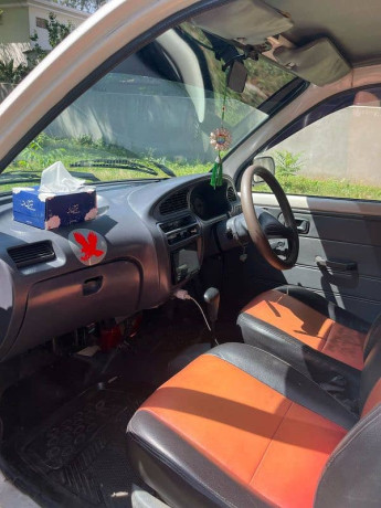daihatsu-cuore-2003-auto-big-8
