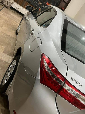 toyota-corolla-gli-2017-big-15