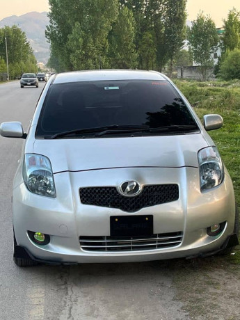 toyota-vitz-edition-model-612with-all-special-features-available-big-10