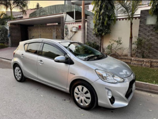 toyota-aqua-g-soft-led