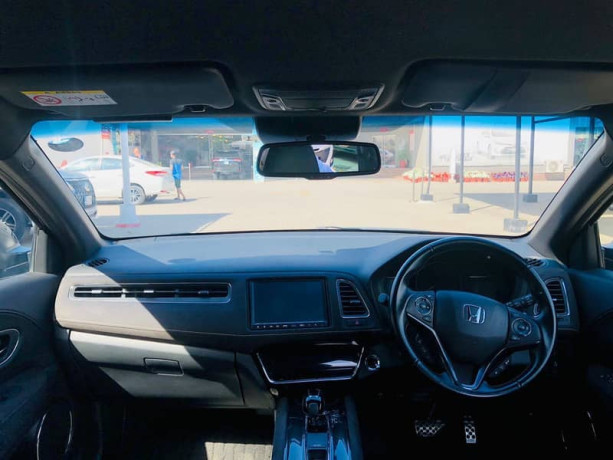 honda-vezel-rs-big-0