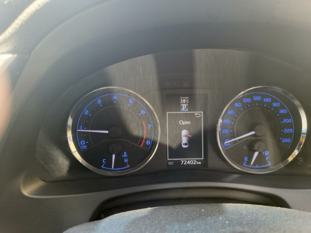 toyota-corolla-altis-grande-18-cvt-2017-facelift-big-6