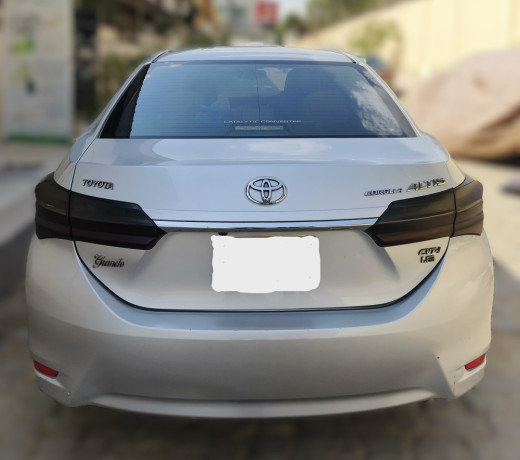 toyota-corolla-altis-grande-18-cvt-2017-facelift-big-0