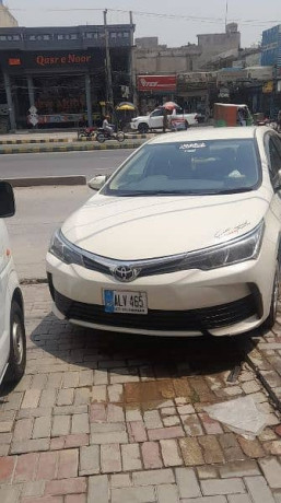 toyota-corolla-xli-2019-big-0