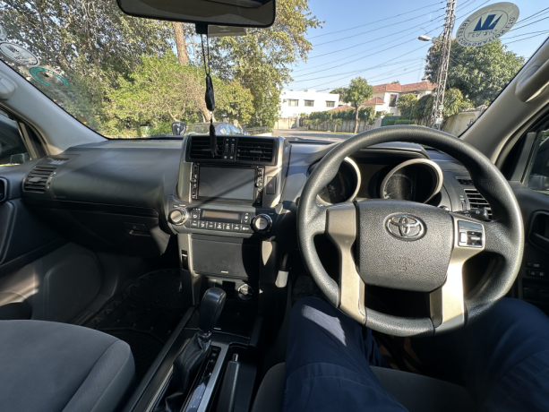 toyota-prado-tx-big-8