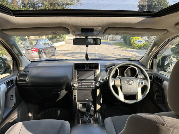 toyota-prado-tx-big-6