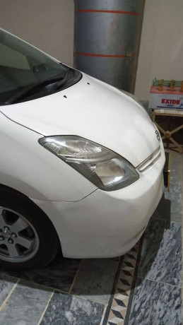 toyota-prius-2010-big-2