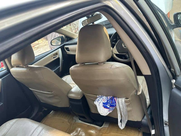 toyota-altis-grande-2015-big-1