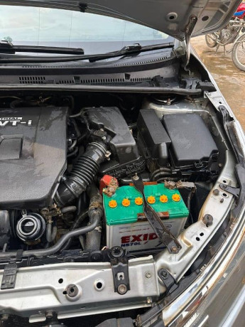 toyota-altis-grande-2015-big-14