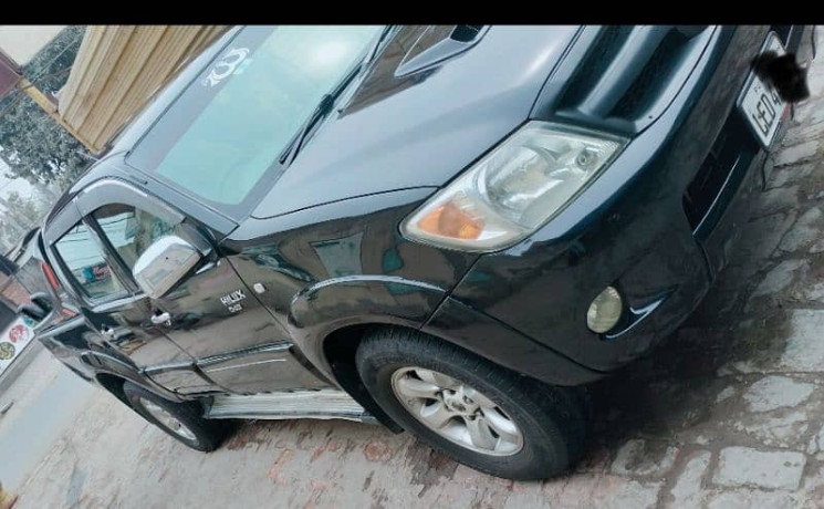 toyota-hilux-2008-big-3