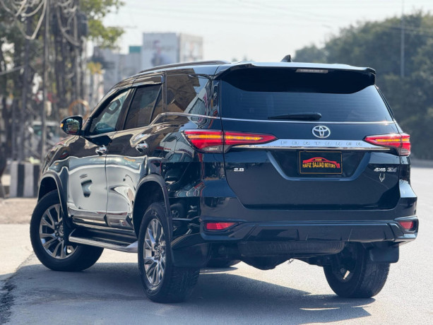 toyota-fortuner-sigma-28-diesel-big-5