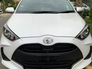 toyota-yaris-g-2025
