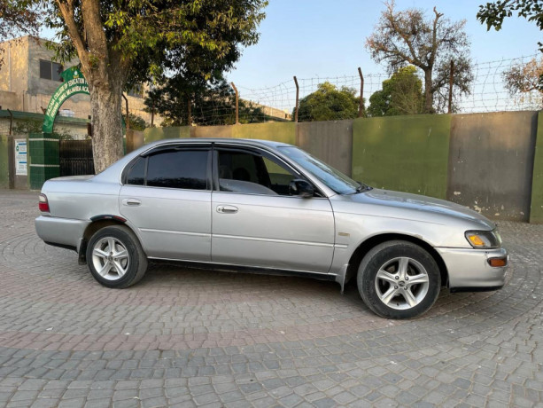 1994-toyota-corolla-big-1
