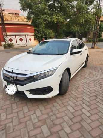 honda-civic-vti-oriel-prosmatec-2018-big-1