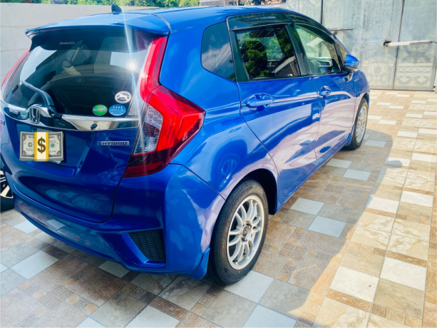honda-fit-f-package-big-8