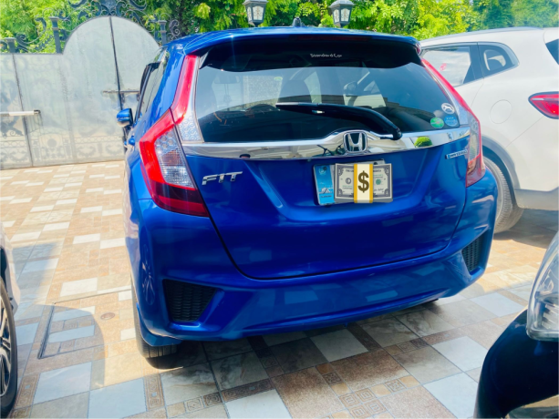honda-fit-f-package-big-6