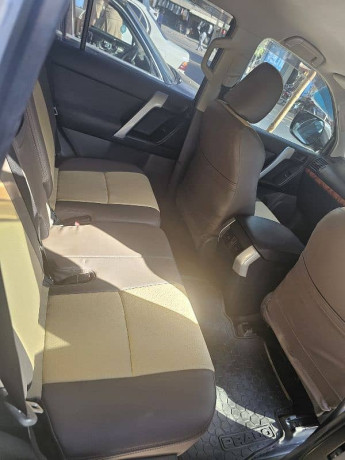 landcruiser-prado-tx-pearl-white-big-10