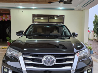 toyota-fortuner-27-v