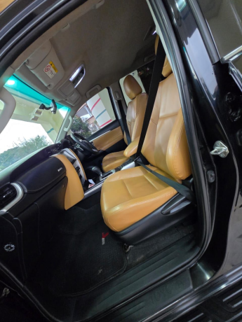 toyota-fortuner-27-v-big-4