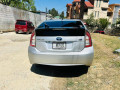 toyota-prius-2011-small-9