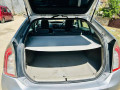 toyota-prius-2011-small-10