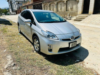 toyota-prius-2011