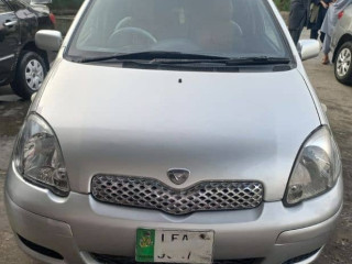 toyota-vitz-2002-model
