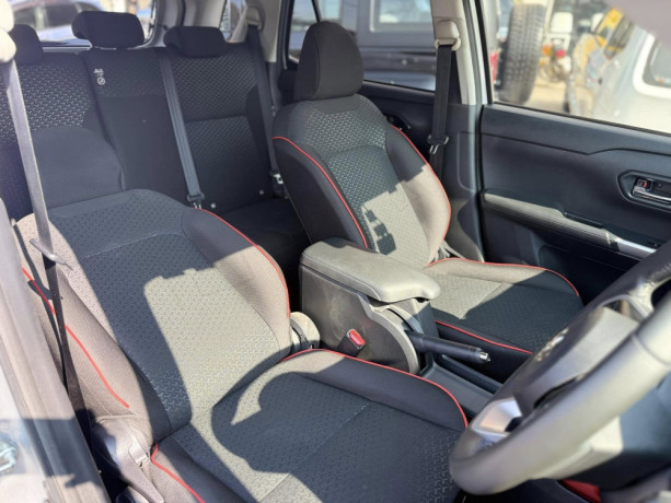toyota-raize-z-premium-awd-big-6