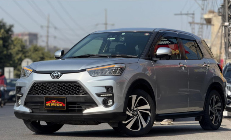 toyota-raize-z-premium-awd-big-1