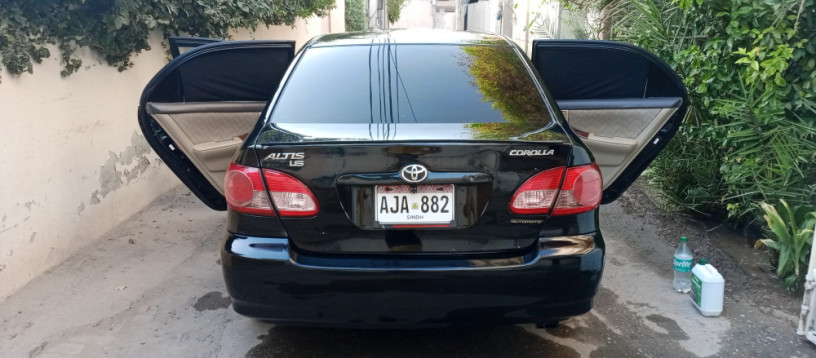 toyota-corolla-16-automatic-se-saloon-2005-big-6
