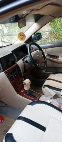 toyota-corolla-16-automatic-se-saloon-2005-big-8