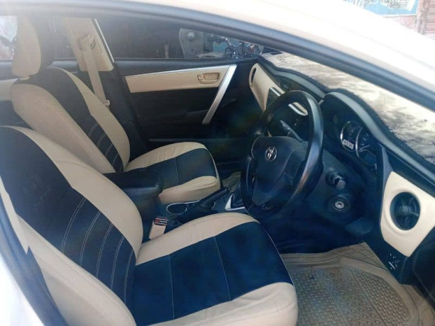 toyota-corolla-gli-2019-big-0
