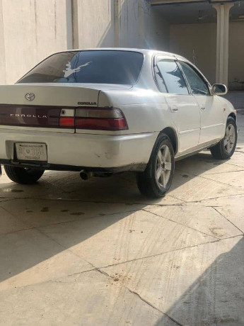 toyota-corolla-1995-big-1