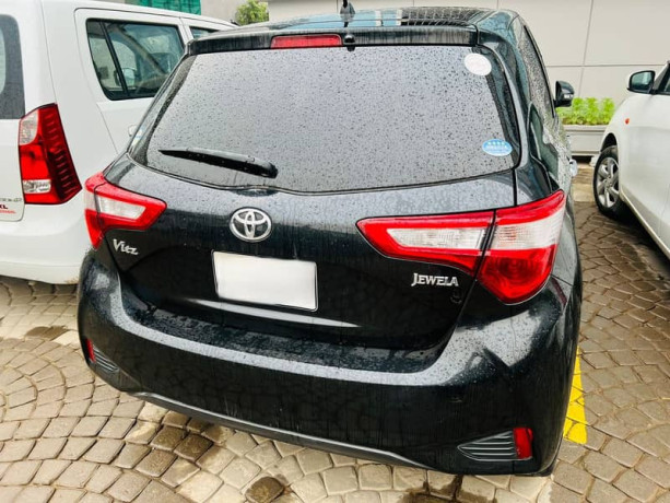 toyota-vitz-2019-big-0