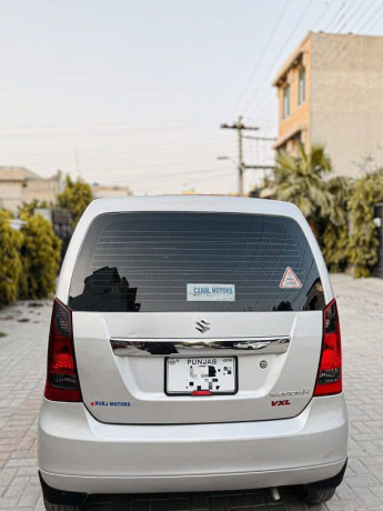 suzuki-wagonr-2018-model-vxl-outclass-look-alloy-rims-big-3