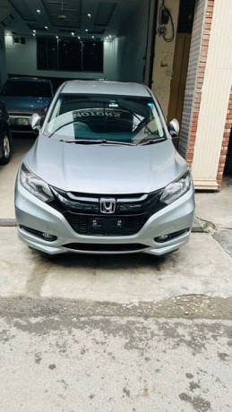 honda-vezel-x-sensing-pedal-shifter-big-2