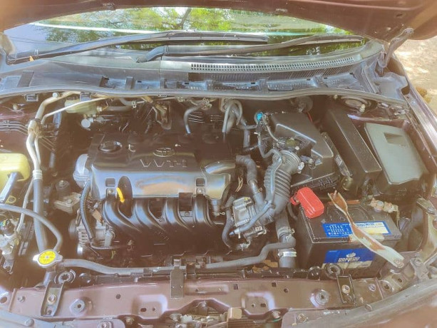 toyota-corolla-gli-2013-big-5