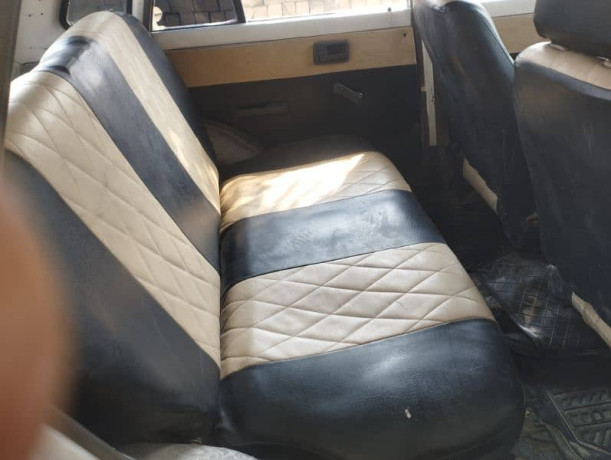 suzuki-mehran-vxr-2011-big-7