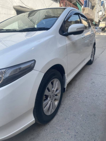 honda-city-2016-aspire-13-prosmatec-i-vtec-big-6