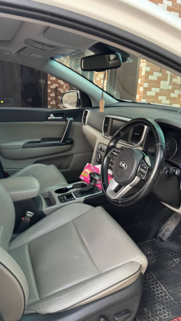 kia-stoppage-awd-big-9