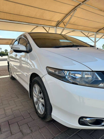 honda-city-aspire-automatic-full-options-big-2
