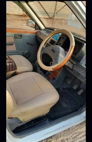 suzuki-mehran-vxr-2015-big-14