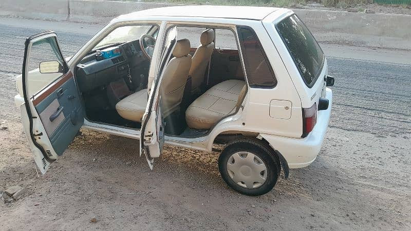 suzuki-mehran-vxr-2015-big-9