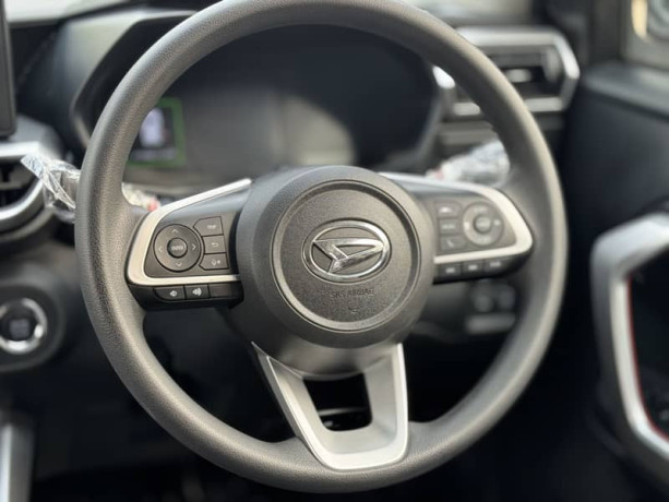 daihatsu-rocky-model-2021-import-2025-big-12