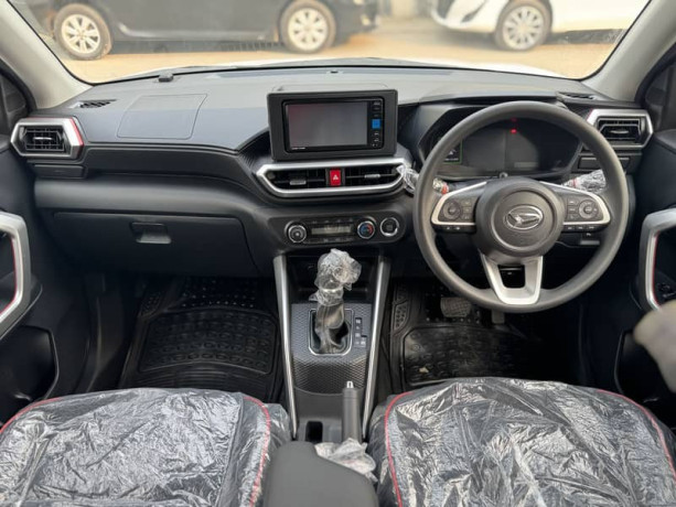 daihatsu-rocky-model-2021-import-2025-big-9