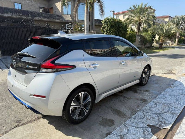 nissan-leaf-2020-big-3