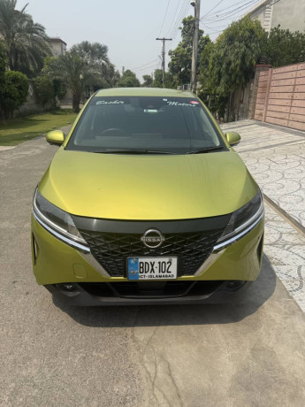 nissan-note-e-power-big-0
