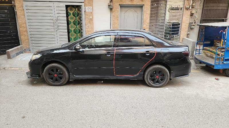 toyota-corolla-altis-2011-big-3